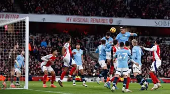 Arsenal, Manchester City'i 5-1 ile Geçti