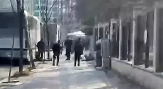 Afyonkarahisar'da Dolmuş Şoförleri Arasında Silahlı Kavga: İki Yaralı