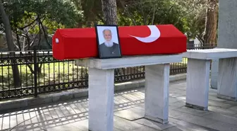 Kaligrafi Sanatçısı Etem Çalışkan Son Yolculuğuna Uğurlandı