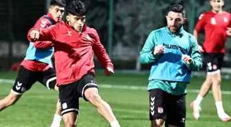 Sivasspor Kocaelispor Maçı Hazırlıklarına İstanbul'da Başladı