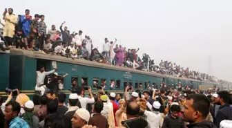 Bişva İçtiması'na Katılan Müslümanlar Tren Garlarını Doldurdu