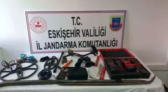 Eskişehir'de Kaçak Kazı Yapan 4 Şüpheli Suçüstü Yakalandı