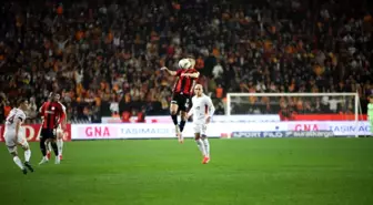 Gaziantep FK - Galatasaray Maçında İlk Yarı Sonucu: 0-1