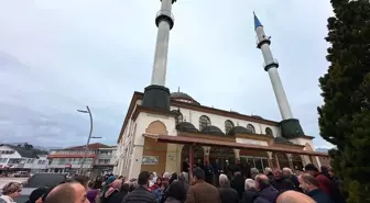 Düzce'nin Gölyaka İlçesinden Umre Kafilesi Dualarla Uğurlandı