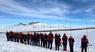 Van'da Çığ Eğitimi Devam Ediyor