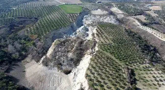 Hatay'daki Devasa Yarık, Deprem Korkusunu Yeniden Alevlendirdi