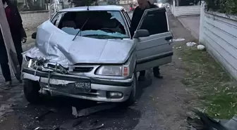 Hatay'da İki Otomobilin Çarpışması Sonucu 9 Kişi Yaralandı