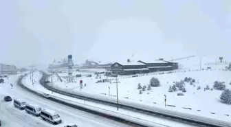 Erciyes'te Kar Yağışı: Kar Kalınlığı 80 Santime Ulaştı