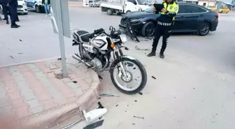 Konya'da Otomobil ve Motosiklet Çarpıştı: 1 Yaralı