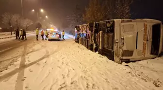 Nevşehir'de Buzlanma Nedeniyle Otobüs Devrildi: 5 Yaralı