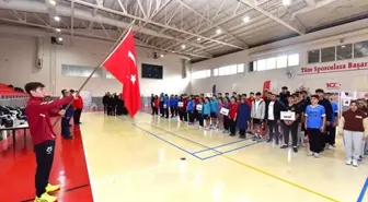 Osmaniye'de Gençler Badminton Grup Müsabakaları Başladı