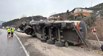 Osmaniye'de Akaryakıt Yüklü Tanker Devrildi, Sürücü Yaralandı