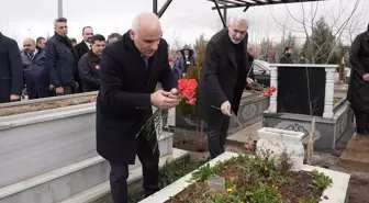 Diyarbakır'da 6 Şubat depremlerinde hayatını kaybedenler programlarla anıldı