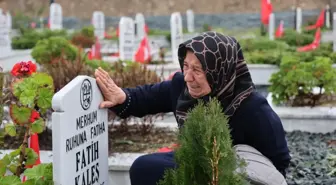 6 Şubat depreminde torunlarını kaybeden kadının yaktığı ağıt yürekleri dağladı