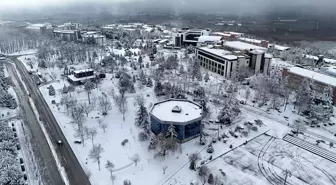 Kocaeli ve Sakarya'da Kar Yağışı Etkisini Sürdürüyor