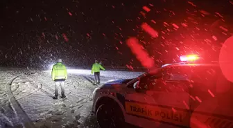 Malatya'da Kar Yağışı Nedeniyle D-300 Kara Yolu Kapandı