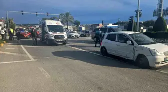 Manavgat'ta Trafik Kazası: 2 Yaralı