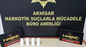 Akhisar'da Uyuşturucu Operasyonu: 3 Tutuklama