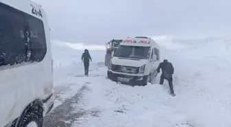 Van'da Kar ve Tipi Nedeniyle Mahsur Kalan Öğrenciler Kurtarıldı