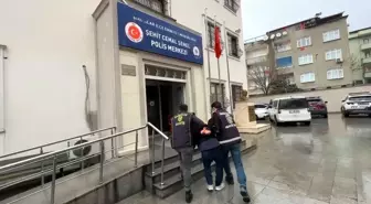 İstanbul'da Polis Memurlarına Bıçaklı Saldırı: 2 Yaralı