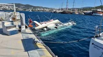 Bodrum'da Fırtına Tekneyi Sulara Gömüldü