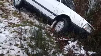 Tofaş Otomobil Şarampole Düştü, Sürücü Kazayı Ucuz Atlattı