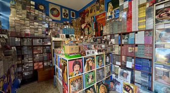 Nostaljik Plak ve Kasetçiliğe Dönüş: Karamürsel'de Aile Geleneği