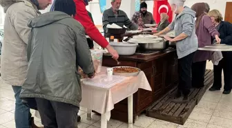 Yalova'nın Güneyköy'ünde Ücretsiz Yemek Uygulaması Başlatıldı