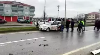 Sakarya'da Tır ve Sürücü Kursu Aracı Çarpıştı: 4 Yaralı