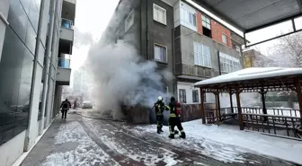 Kayseri'de Apartmanda Yangın Çıktı