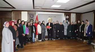 Çubuk Kadın Kolları Başkanı Ebru Ateş'ten Belediye Başkanı Demirbaş'a Ziyaret