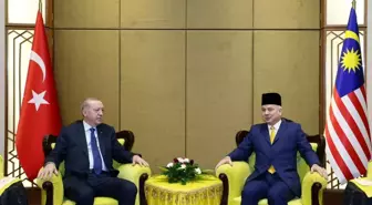 Cumhurbaşkanı Erdoğan'a Malezya'da fahri doktora unvanı verildi