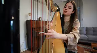 Genç Arp Sanatçısı Ela Talay, İngiltere'de Müzik Eğitimi Alacak