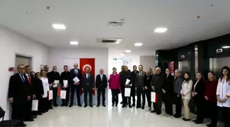 Vali Uğur Turan, Sigarayı Bırakanlara Teşekkür Belgesi Verdi