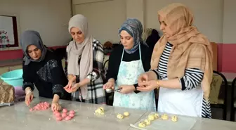 Muş'ta Kadınlar Aşçılık ve Pastacılık Kurslarıyla Gelir Elde Ediyor