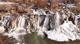 Van, Muş ve Hakkari'de Olumsuz Hava Koşulları Ulaşımı Engelliyor