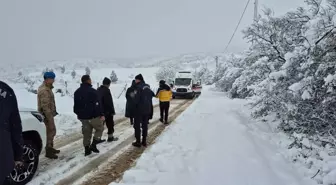 Kar Yağışı Nedeniyle Mahsur Kalan Hamile Kadın Kurtarıldı