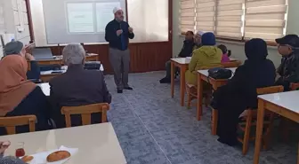 Mersin Bozyazı'da Umre Semineri Düzenlendi