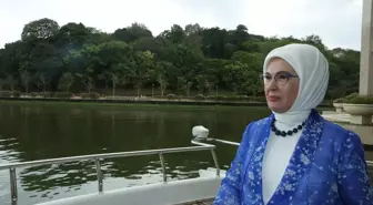 Emine Erdoğan'dan Malezya'daki temaslarına ilişkin paylaşım Açıklaması