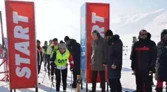 Hakkari'de Kayaklı Koşu 1. Etap Yarışları Başladı