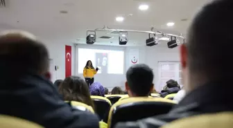 Tokat'ta Fermuar Sistemi ile Ambulanslara Yol Verme Eğitimi