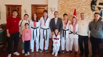 Beypazarı Kaymakamı Vedat Yılmaz, Ayyıldız Spor Kulübü Sporcularını Kabul Etti