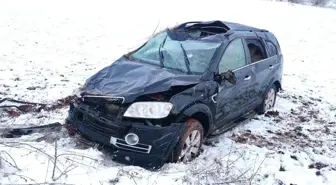 Çorum'da Cipin Şarampole Yuvarlanması Sonucu 1 Yaralı