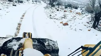 Gölbaşı'nda Kar Temizleme Çalışmaları Devam Ediyor