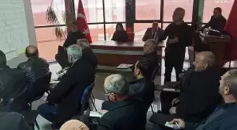 Malatya'da Kayısı Üretimi İçin Eğitim Toplantısı Düzenlendi