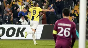 Edin Dzeko, Fenerbahçe ile 19. Golünü Attı