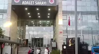 Mersin'de Silahlı Tehdit ve Mala Zarar Veren 4 Kişi Tutuklandı