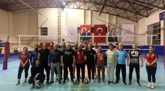 Erdek'te Kurumlar Arası Voleybol Turnuvası Başladı