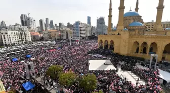 Eski Lübnan Başbakanı Refik Hariri, suikastın 20. yılında başkent Beyrut'ta düzenlenen törenle anıldı