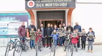 Gürpınar'da Çocuklar İçin 'Tatilde Camiye Gel, Hediyeni Kap' Projesi Tamamlandı